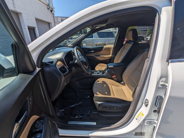 Used 2022 Chevrolet Equinox Premier w/ LPO, Floor Liner Package FWD image 16