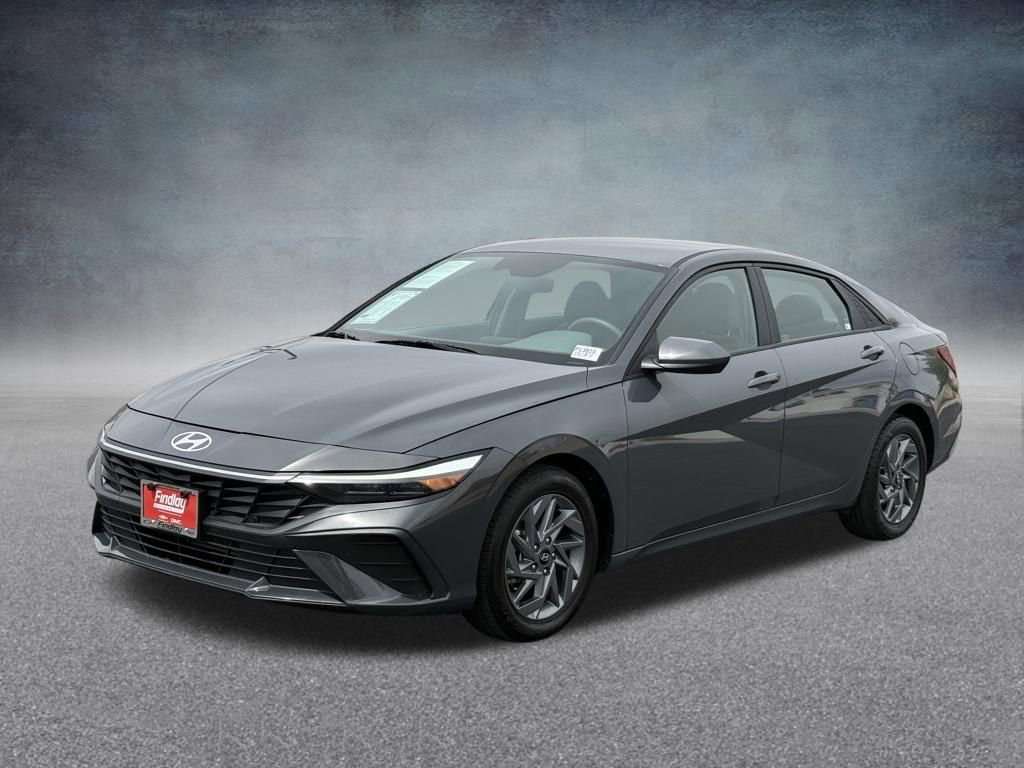 Used 2024 Hyundai Elantra SEL image 8