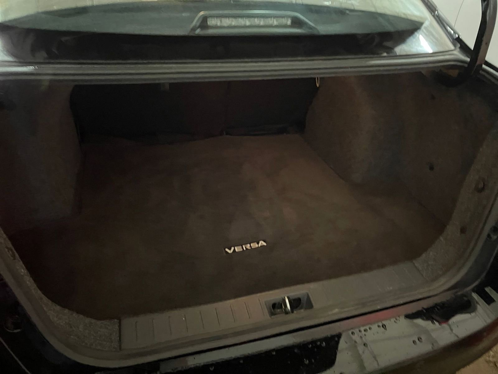 Used 2025 Nissan Versa SV w/ Trunk Package image 29