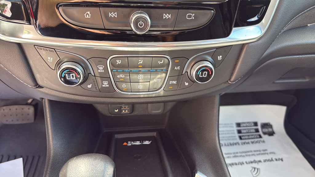 Used 2021 Chevrolet Traverse High Country AWD/4WD image 34