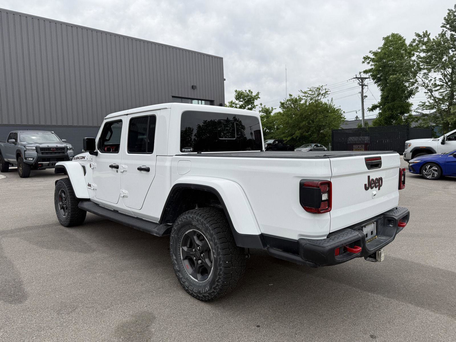 Used 2022 Jeep Gladiator Rubicon w/ LED Lighting Group AWD/4WD image 5