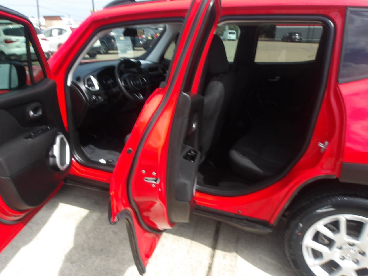 Used 2020 Jeep Renegade Sport w/ Sport Appearance Group FWD image 15