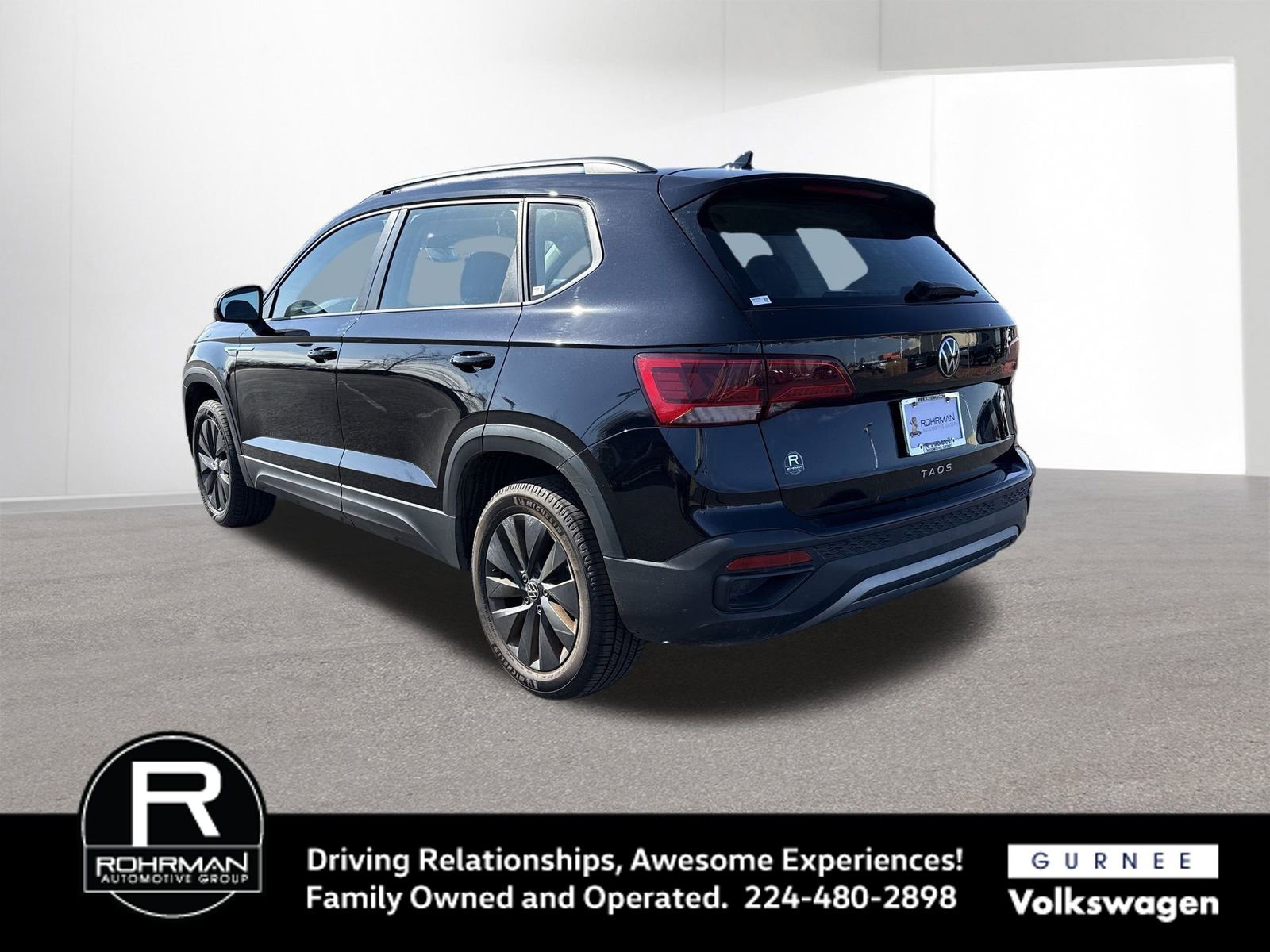 Used 2022 Volkswagen Taos S image 6