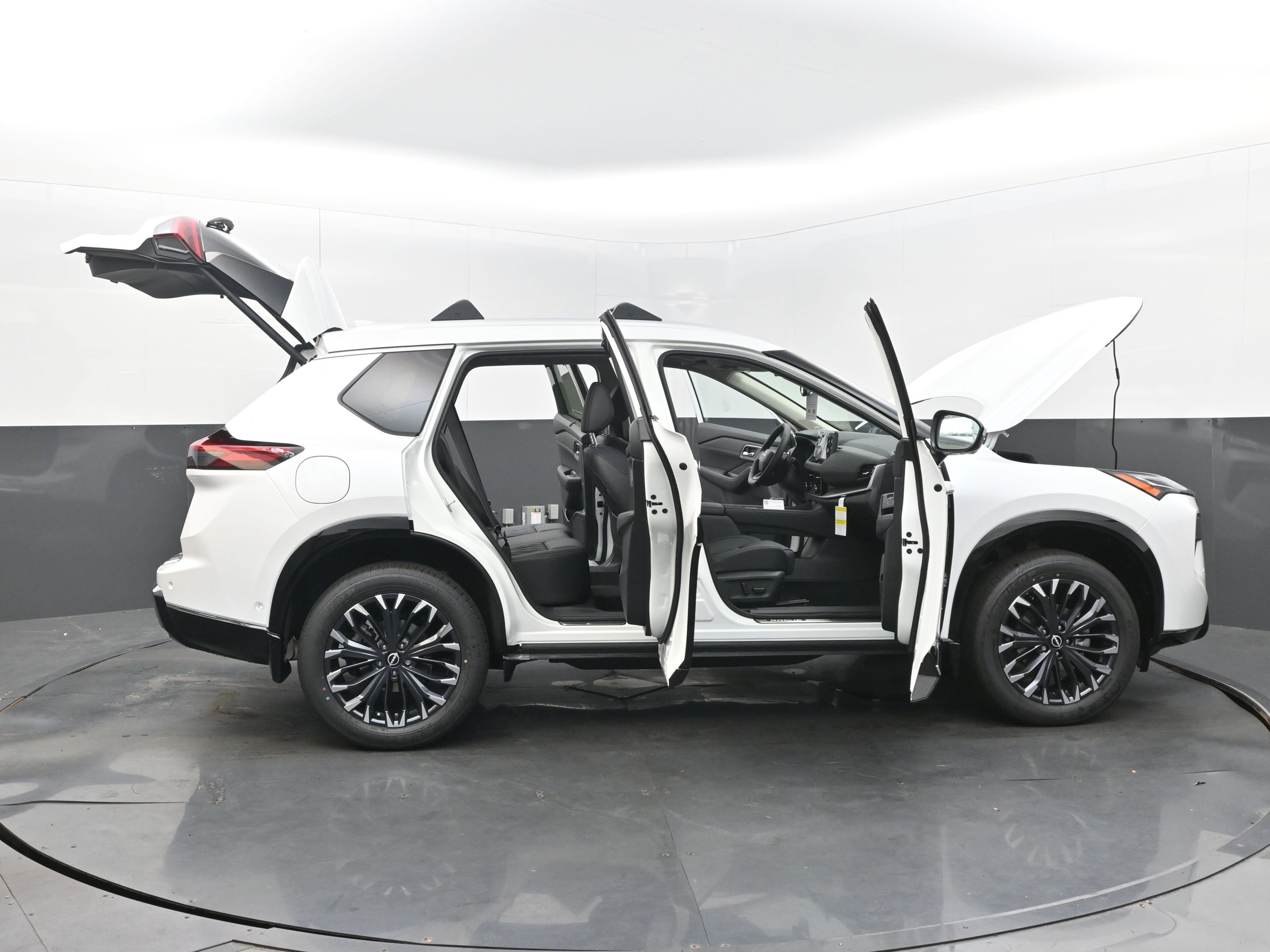 New 2025 Nissan Rogue Platinum w/ Platinum Premium Package image 41