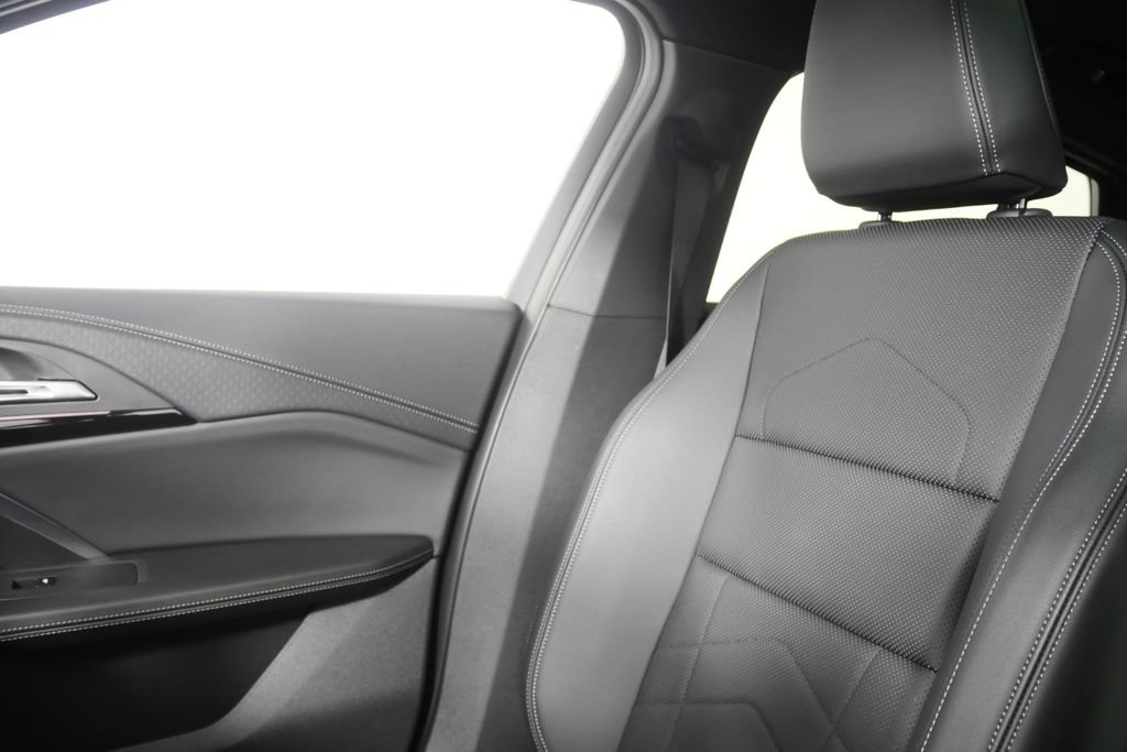 Certified 2026 BMW X2 xDrive28i AWD/4WD image 23