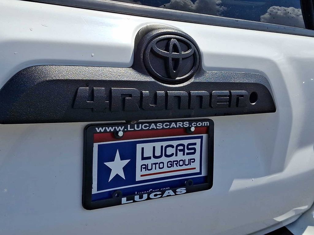 Used 2015 Toyota 4Runner Trail AWD/4WD image 32