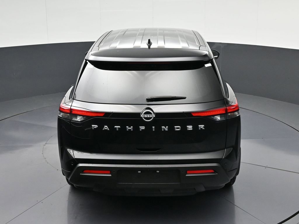 Used 2024 Nissan Pathfinder S image 22