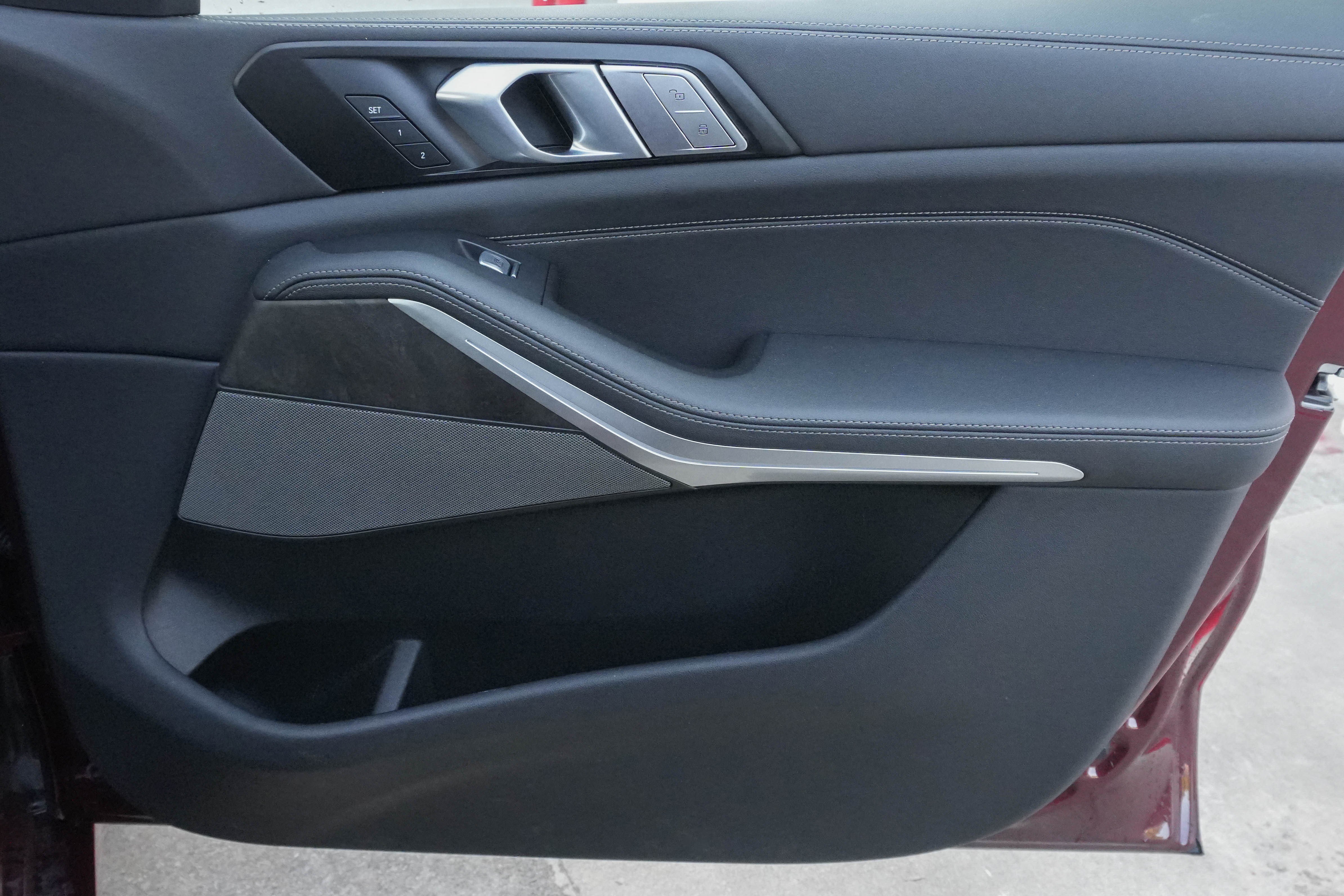 Used 2026 BMW X7 xDrive40i w/ Premium Package image 33