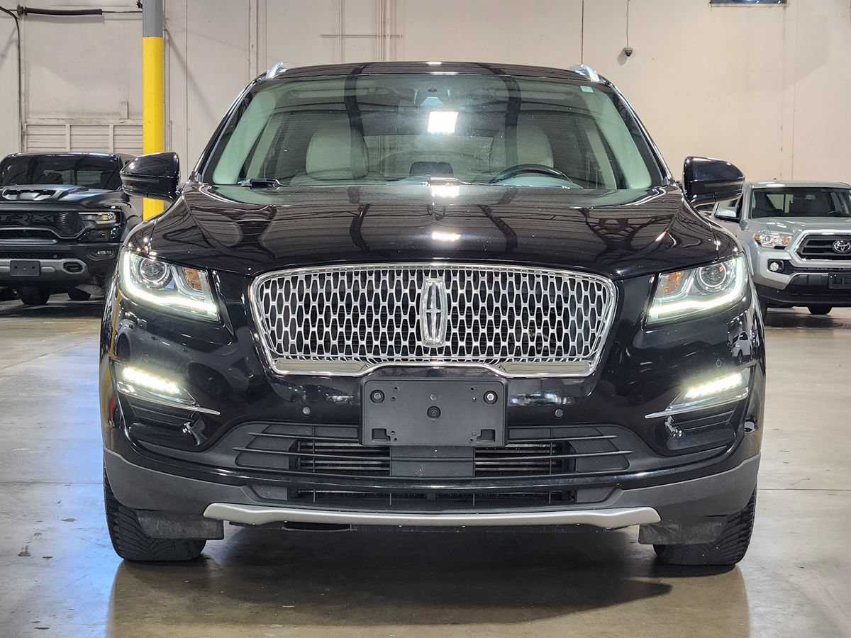 Used 2019 Lincoln MKC Reserve w/ MKC Technology Package FWD image 2