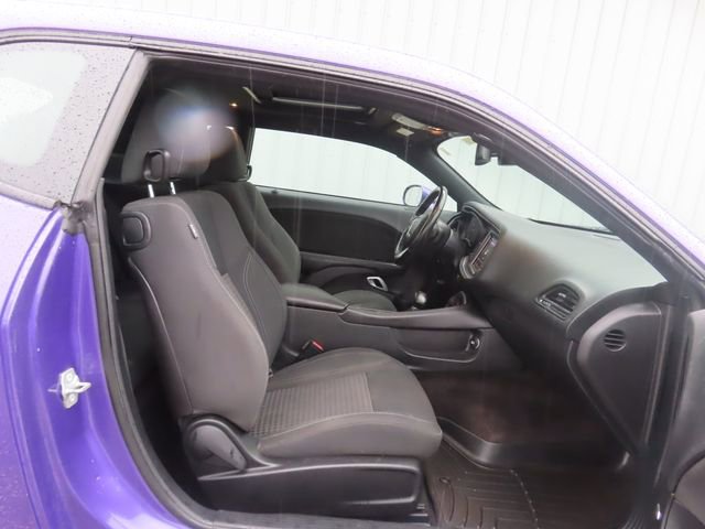 Used 2019 Dodge Challenger SXT w/ Driver Convenience Group image 22