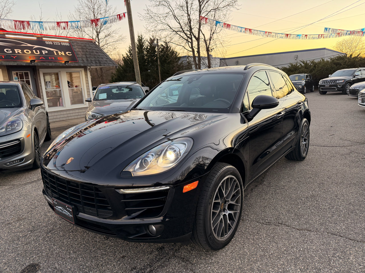 Used 2017 Porsche Macan S image 12