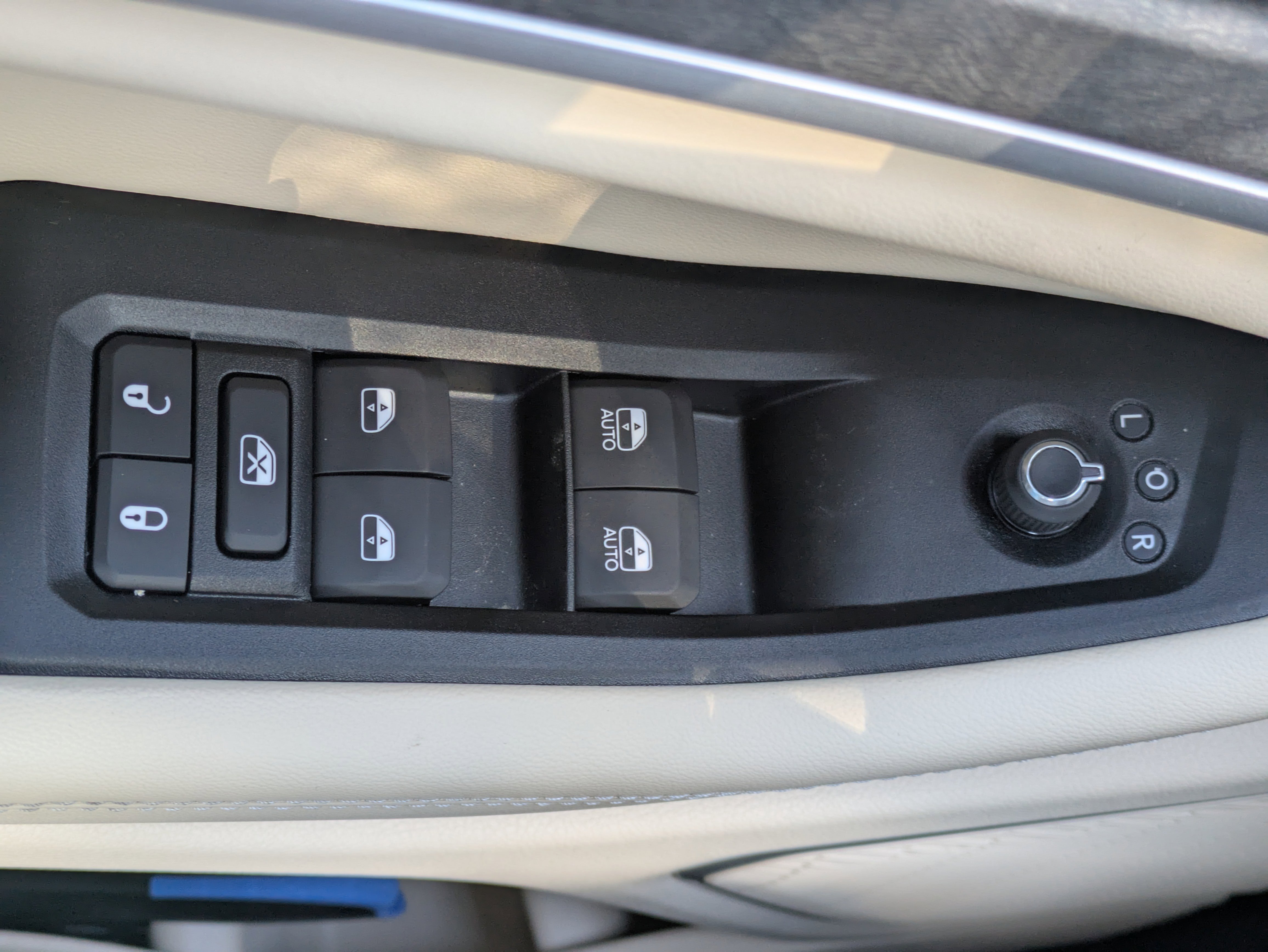 New 2026 Jeep Grand Cherokee Limited w/ Luxury Tech Group II image 25