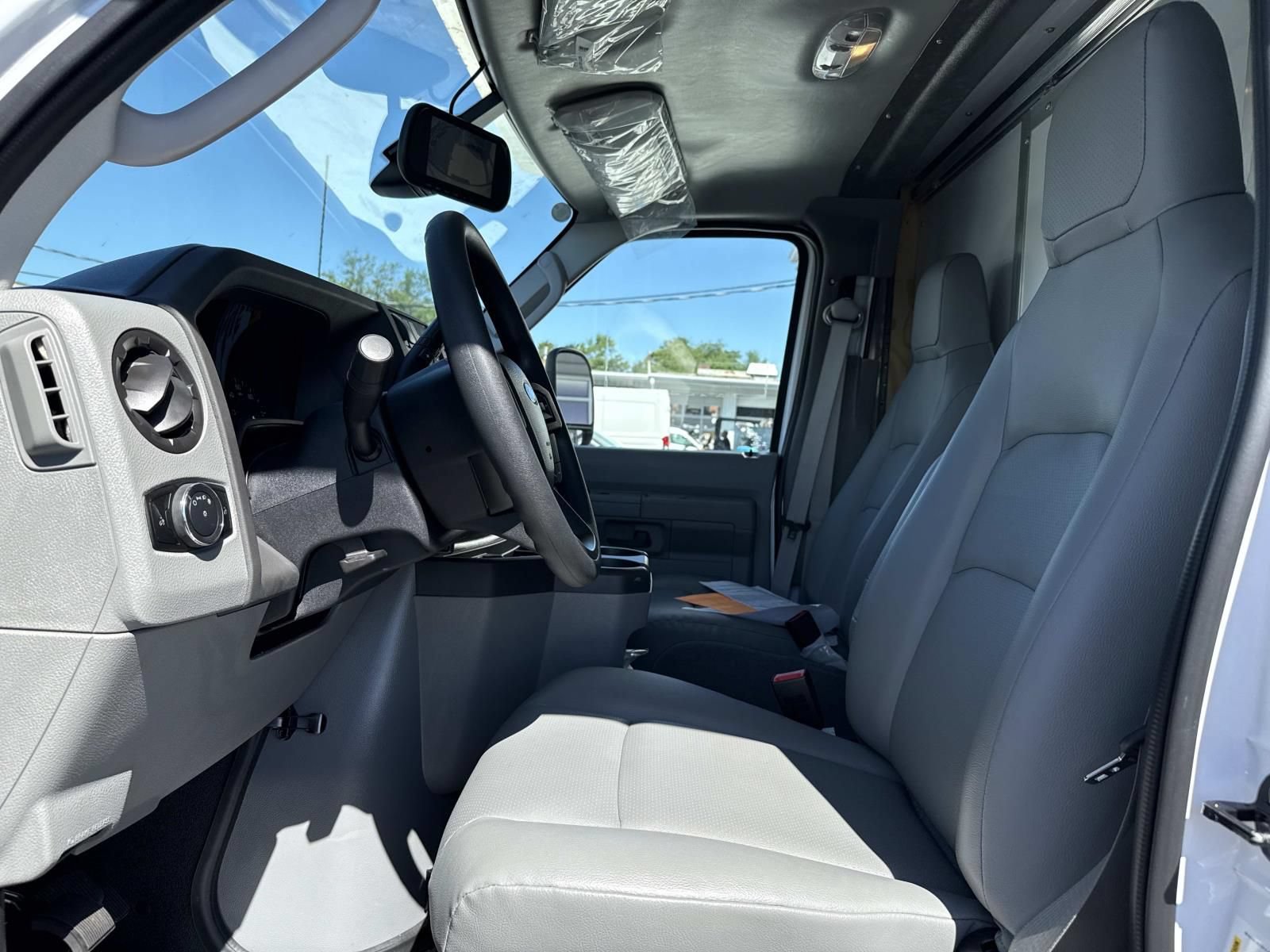 New 2027 Ford E-450 and Econoline 450 Super Duty w/ Power Equipment Group RWD image 10