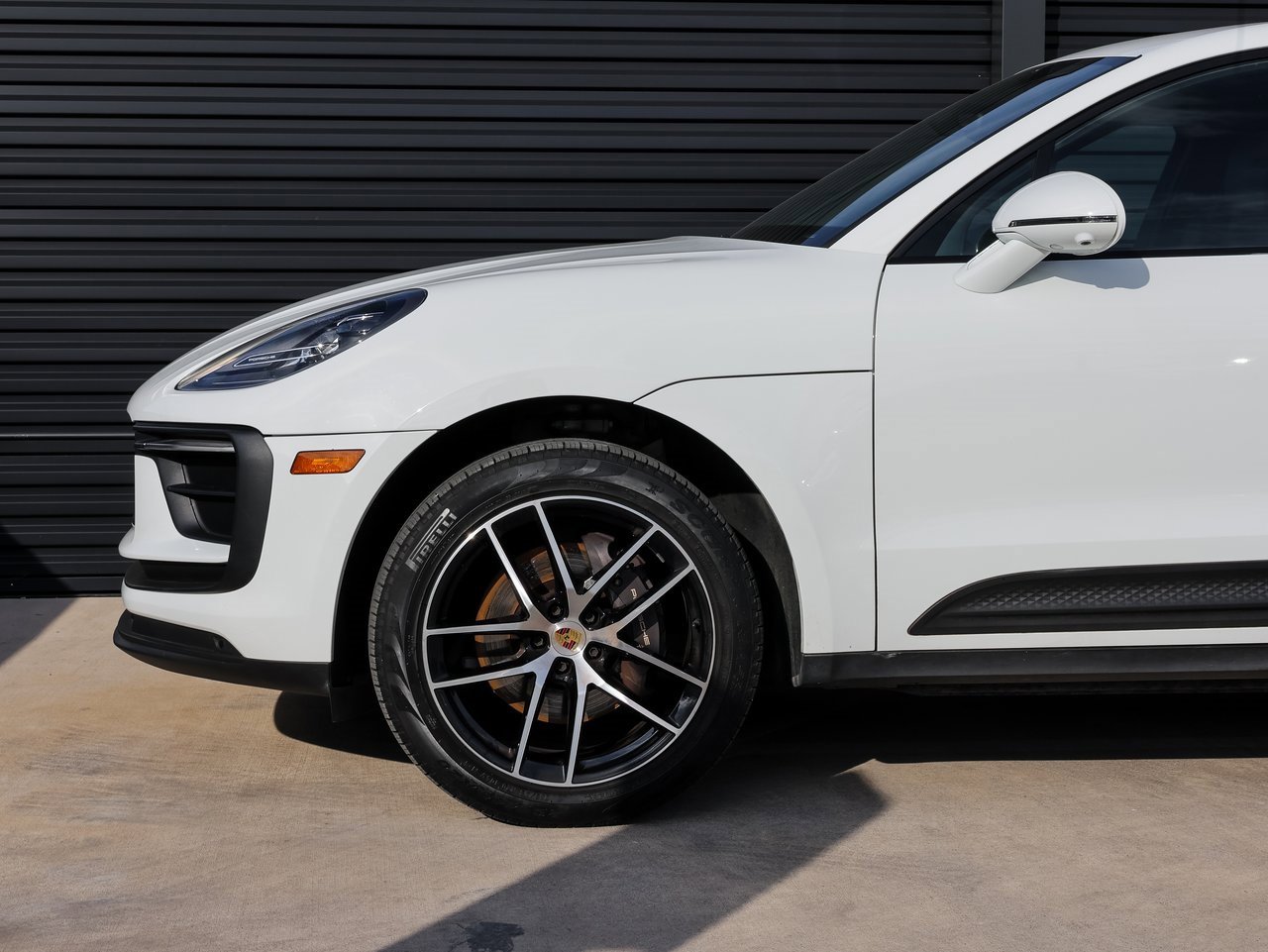 Certified 2023 Porsche Macan image 11
