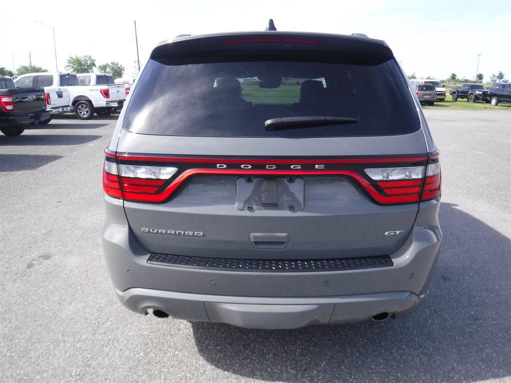 Used 2024 Dodge Durango GT image 2