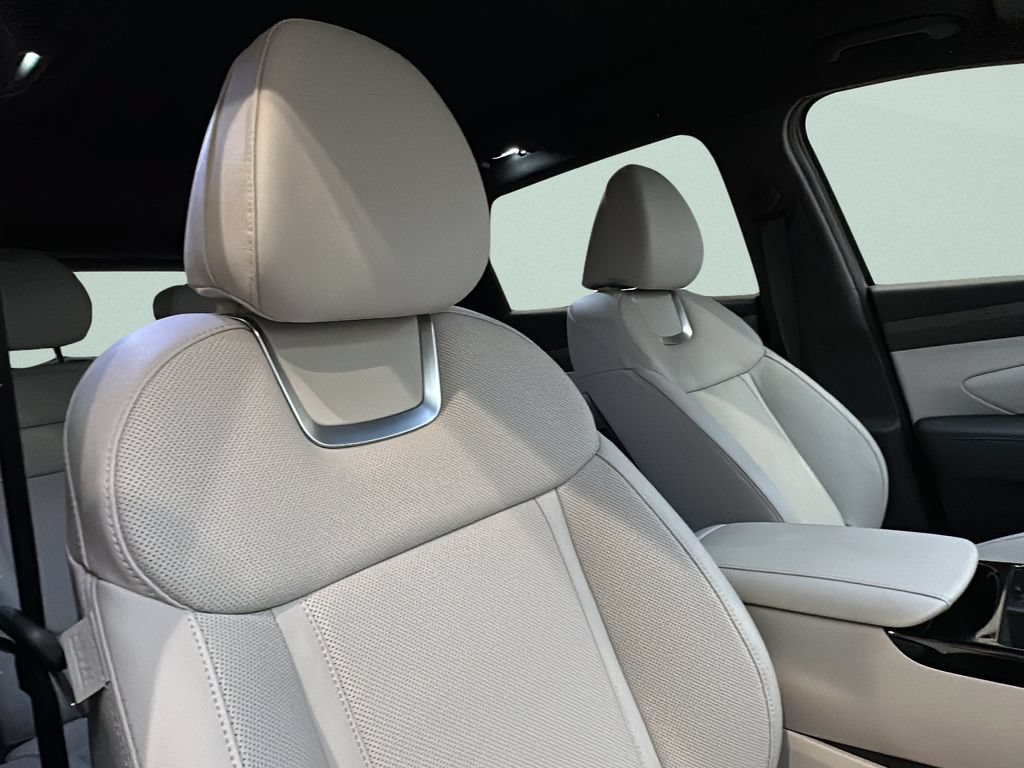 New 2026 Hyundai Tucson Limited AWD/4WD image 16