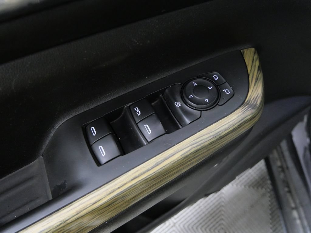 Used 2018 GMC Acadia Denali w/ Technology Package AWD/4WD image 16