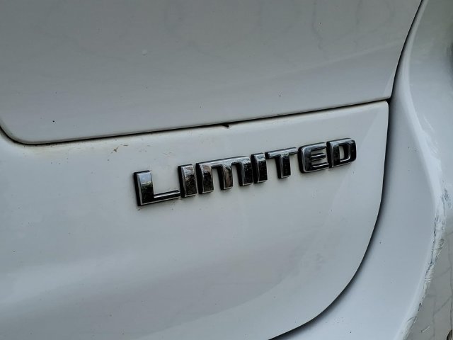 Used 2021 Jeep Grand Cherokee L Limited AWD/4WD image 27