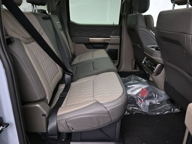 New 2026 Ford F250 Platinum w/ Platinum Plus Package AWD/4WD image 14