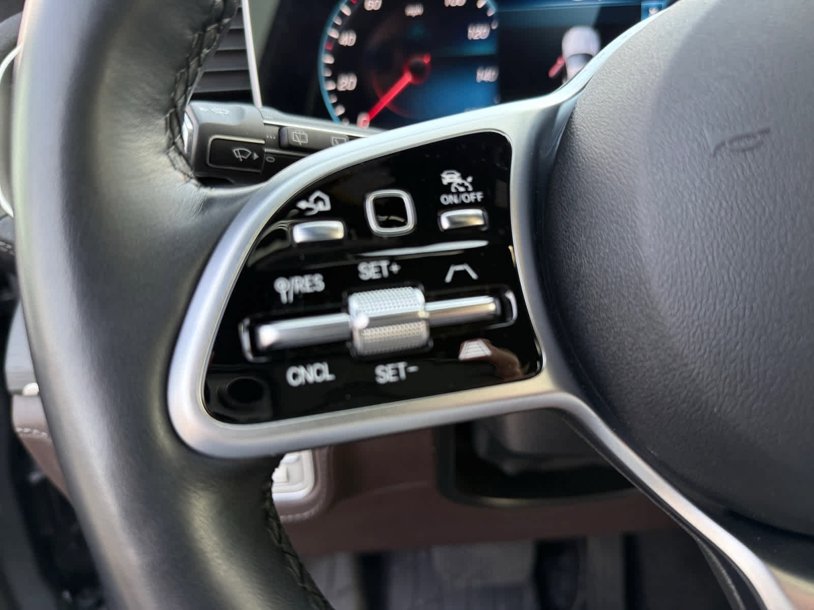 Certified 2022 Mercedes-Benz GLE 580 4MATIC image 23