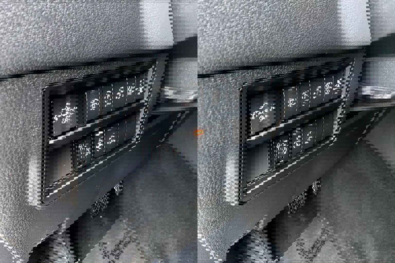 Used 2023 Toyota Tundra Limited image 32