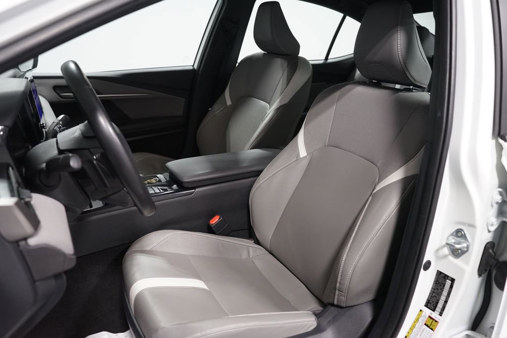 Certified 2025 Toyota Camry SE image 28