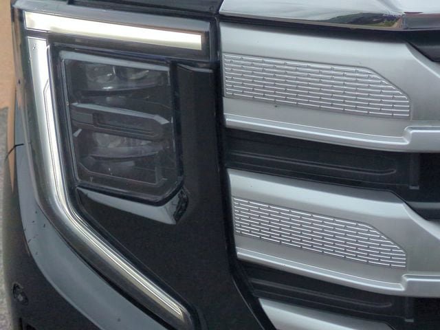 Used 2023 GMC Sierra 1500 SLE AWD/4WD image 10