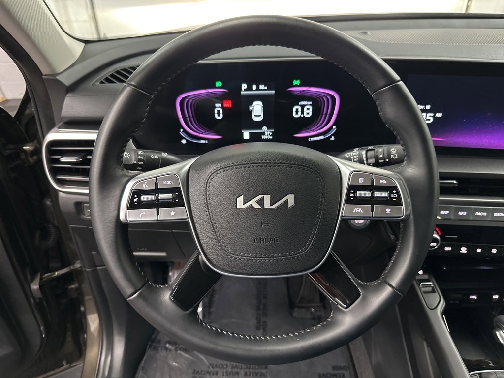 Used 2025 Kia Telluride S image 15