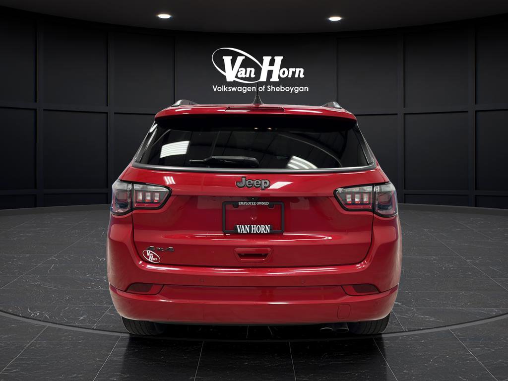 Used 2022 Jeep Compass Limited AWD/4WD image 6