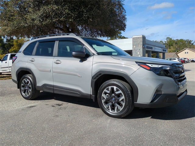 Used 2025 Subaru Forester Premium w/ Convenience Package #2 image 2