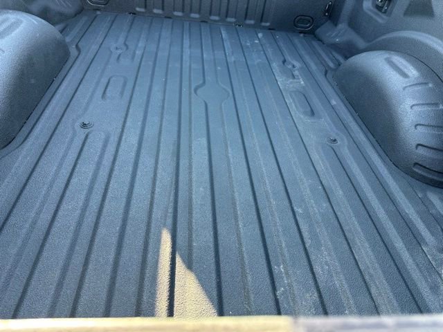 Used 2023 Ford F250 XLT w/ XLT Premium Package AWD/4WD image 12