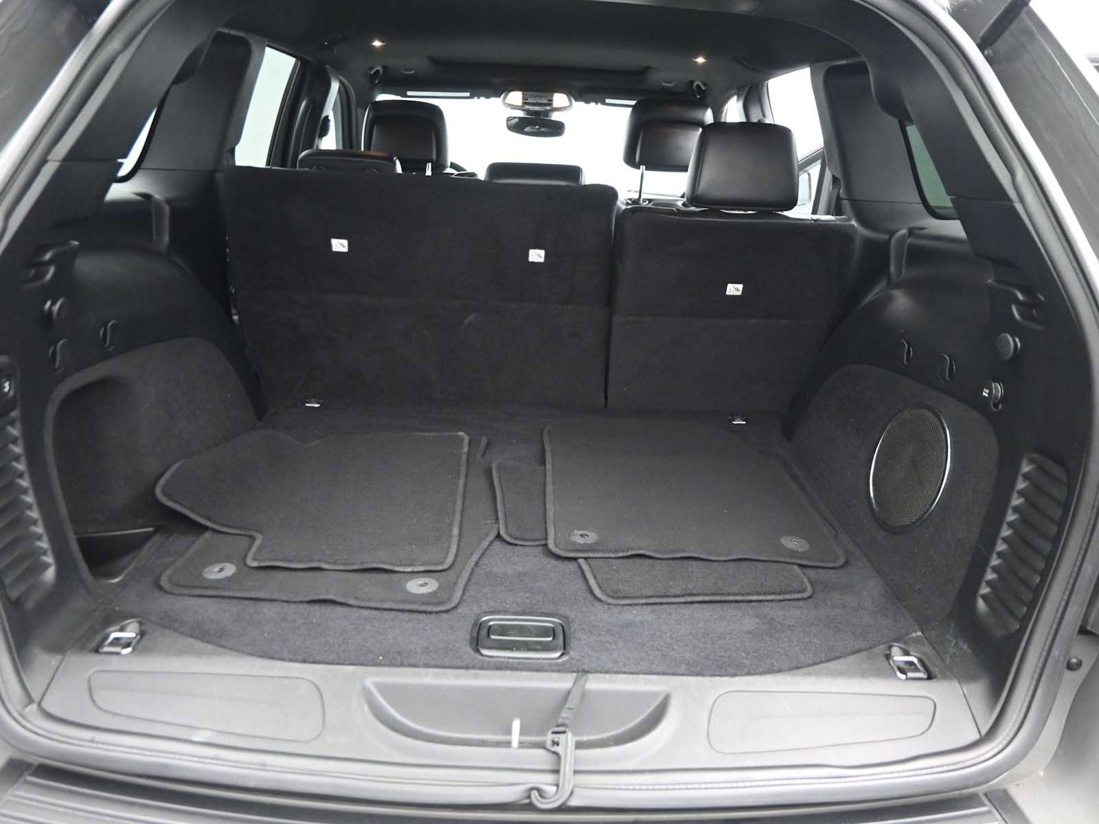 Used 2019 Jeep Grand Cherokee Altitude image 14