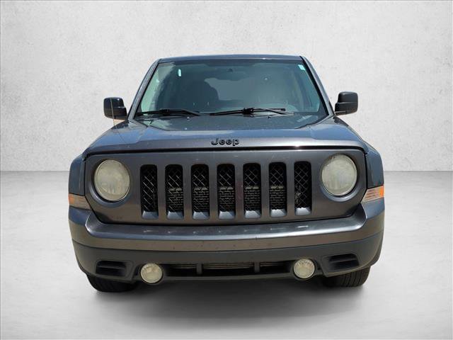 Used 2014 Jeep Patriot Sport w/ Power Value Group FWD image 2