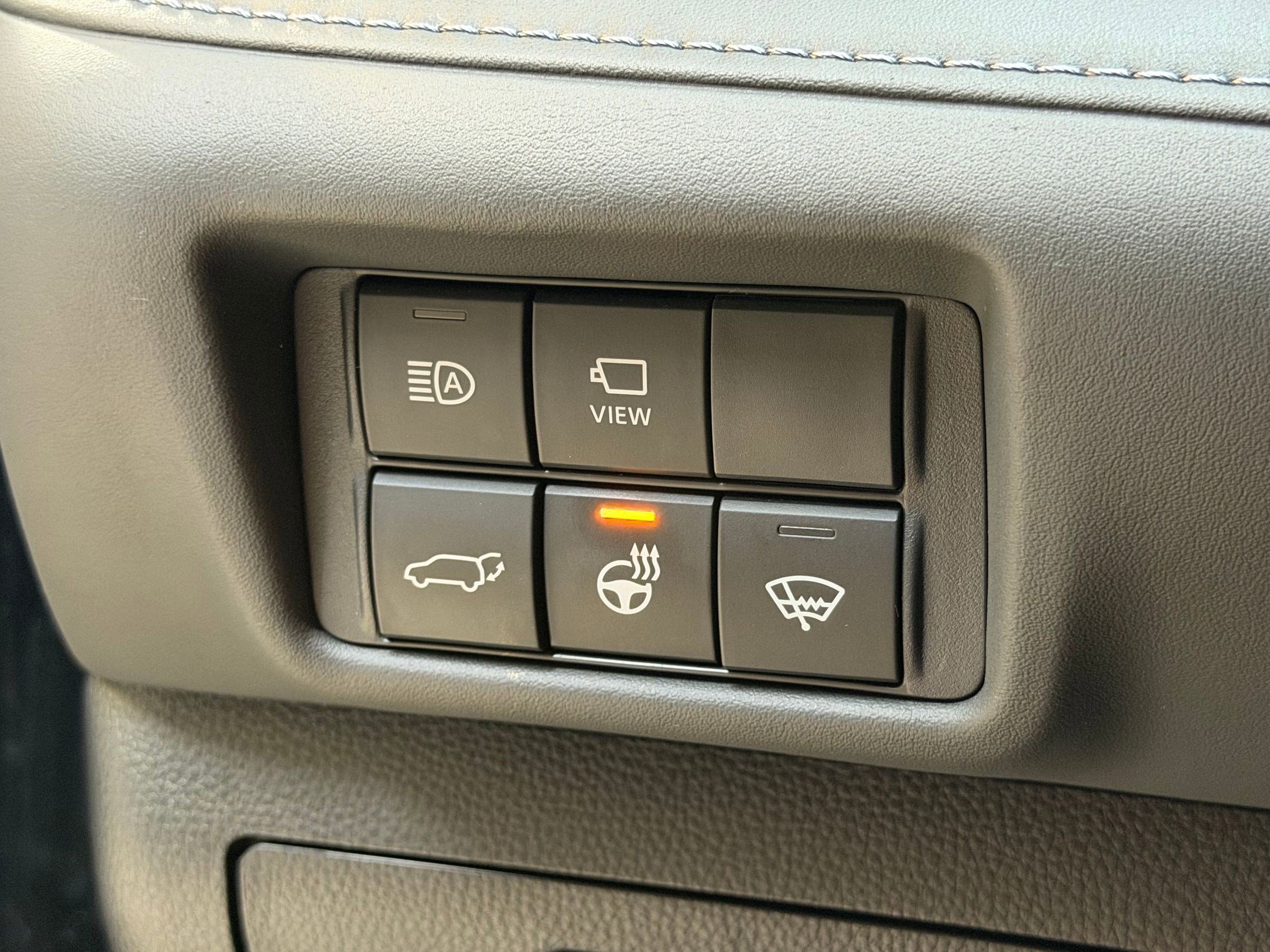 Used 2021 Toyota Highlander Platinum image 18