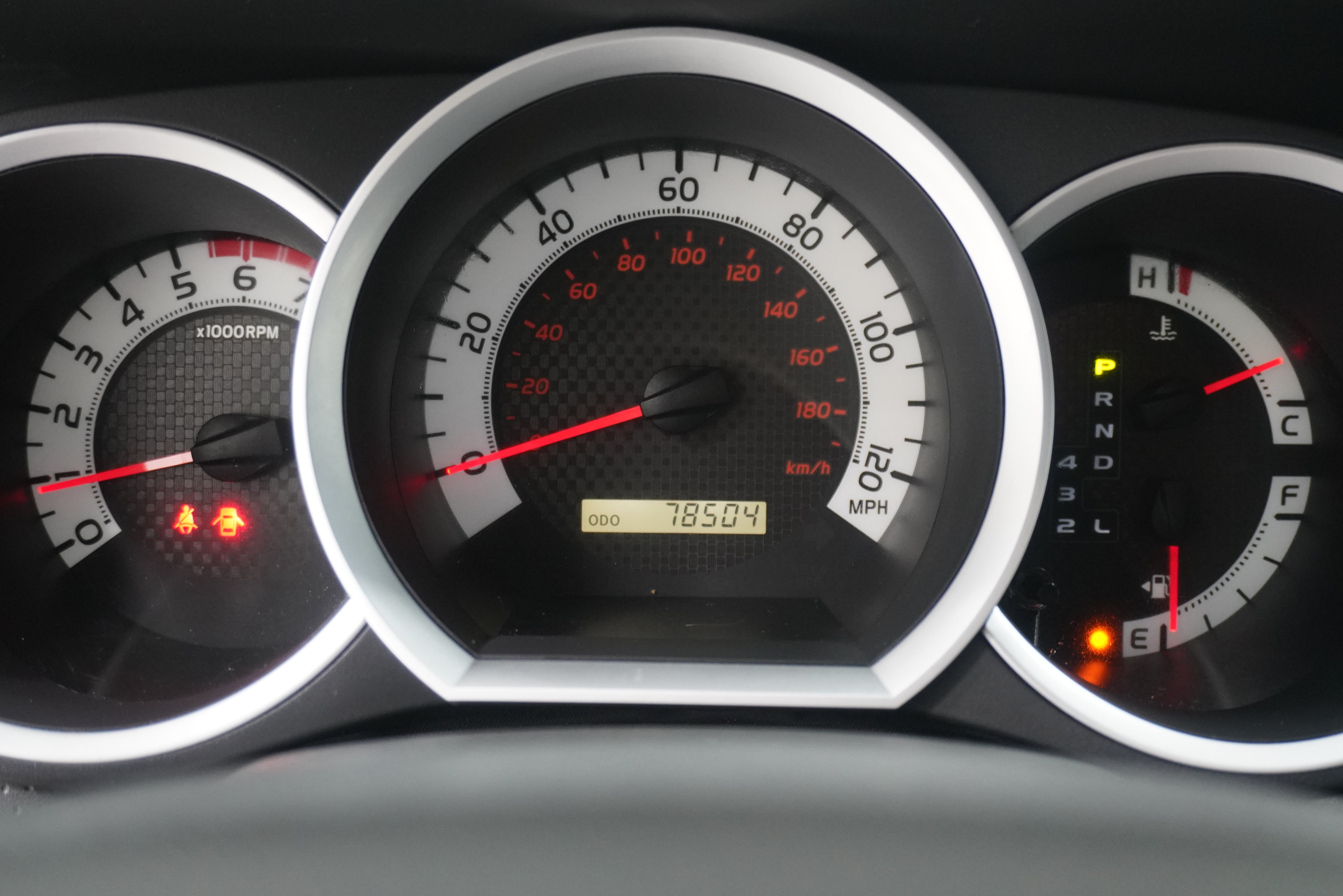 Used 2014 Toyota Tacoma PreRunner w/ SR5 Package RWD image 14