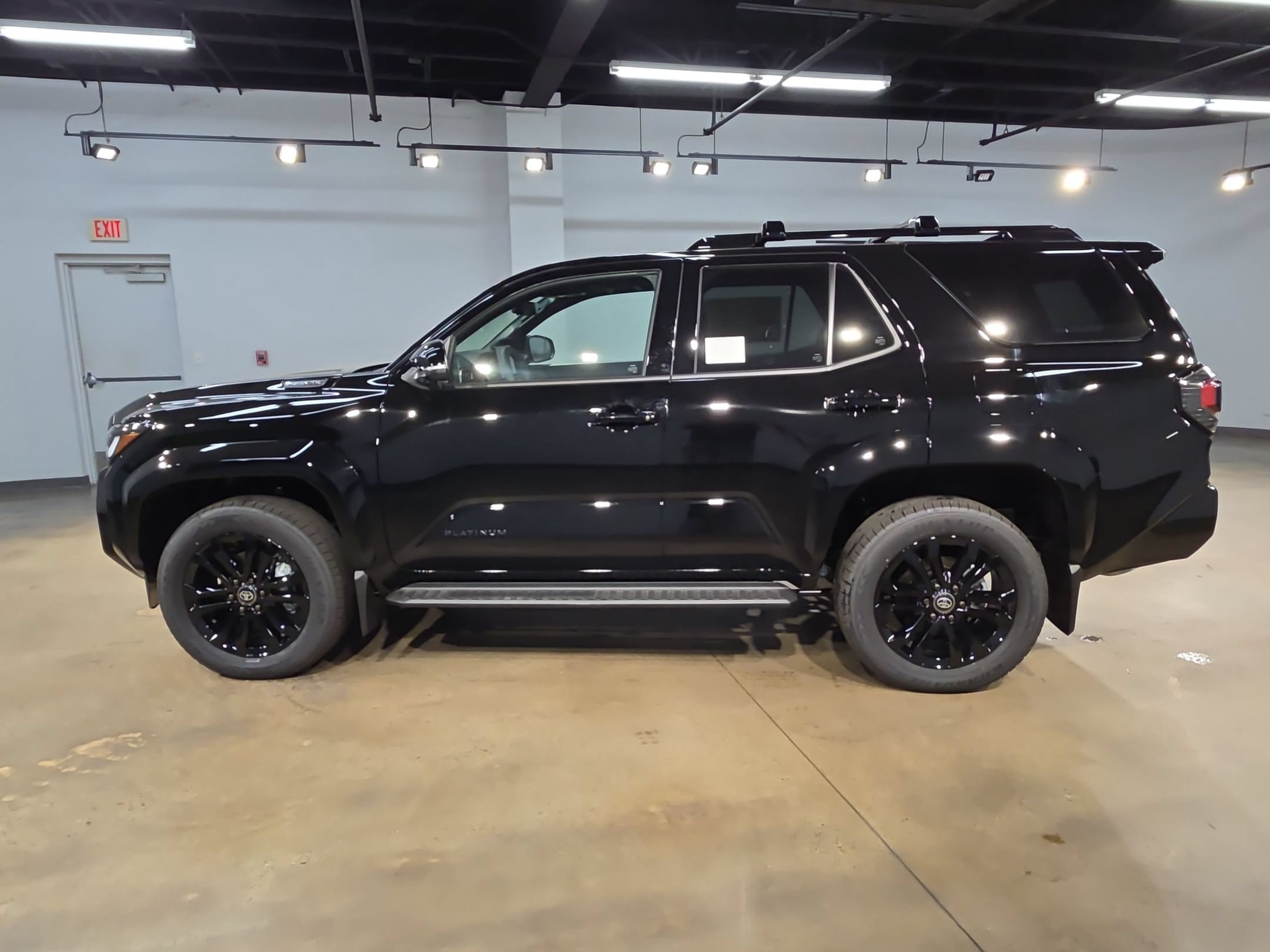 New 2026 Toyota 4Runner Platinum AWD/4WD image 4