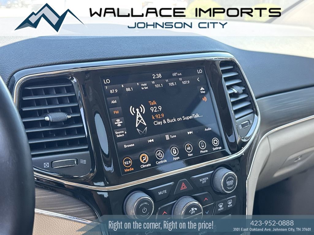 Used 2021 Jeep Grand Cherokee Limited AWD/4WD image 24