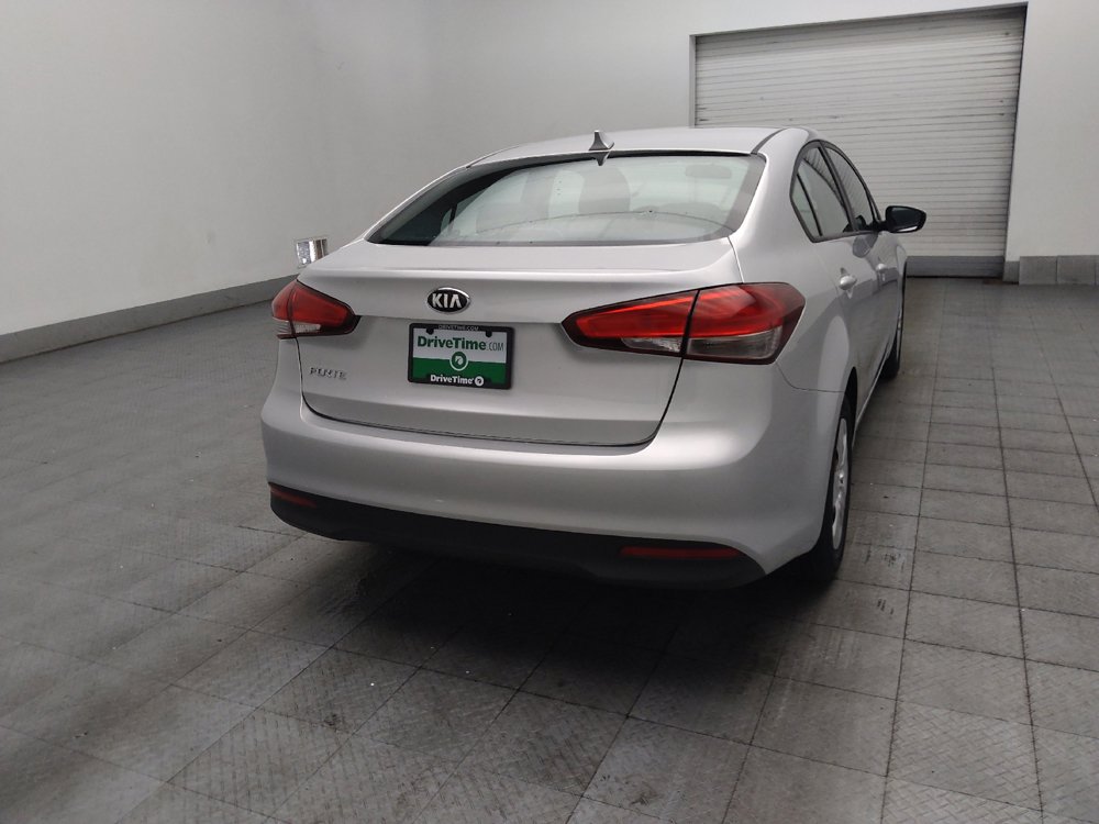 Used 2017 Kia Forte LX FWD image 9