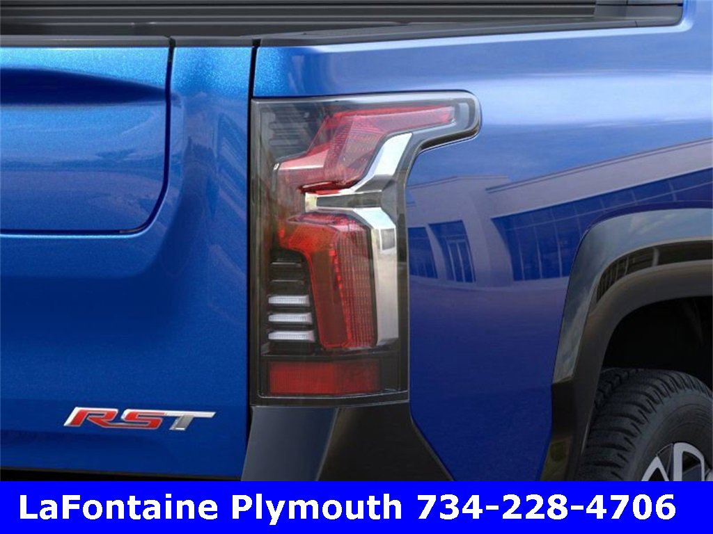 New 2025 Chevrolet Silverado EV RST image 11