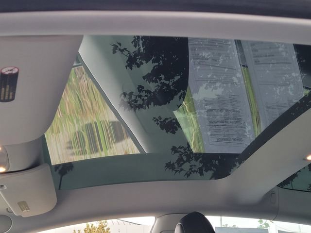 Used 2021 Tesla Model 3 Standard Range Plus image 14