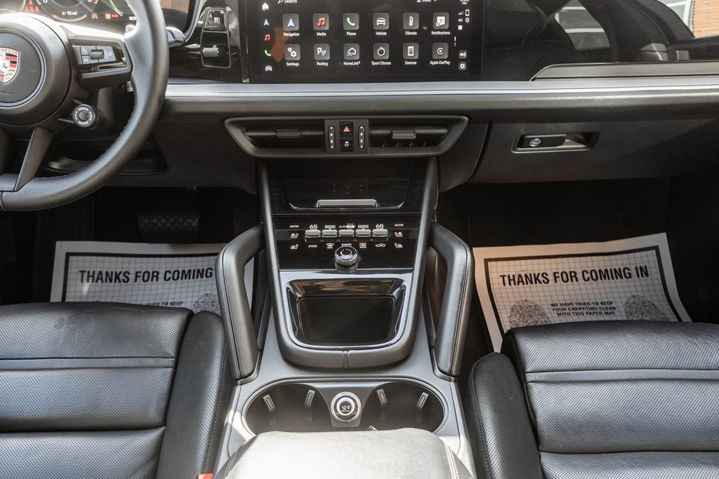 Used 2024 Porsche Cayenne Base image 12