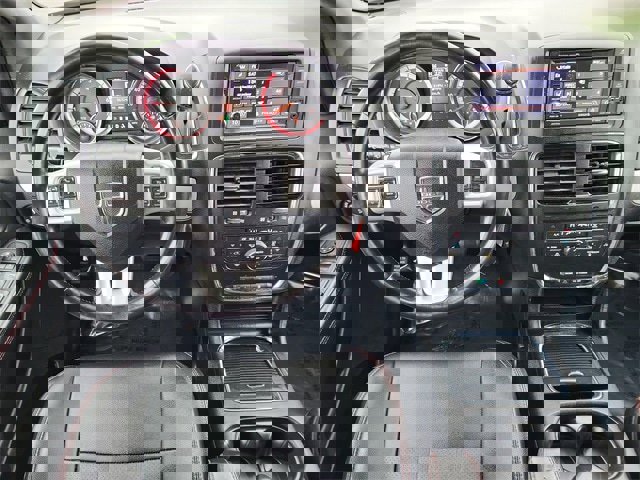 Used 2020 Dodge Grand Caravan GT image 25