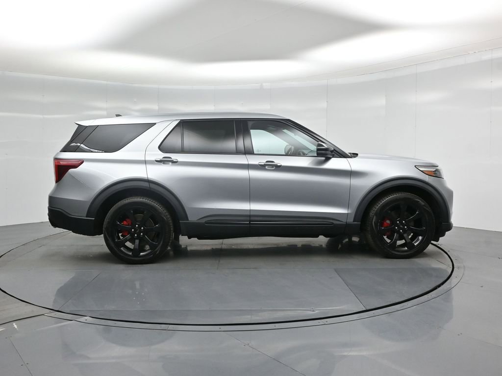 Used 2022 Ford Explorer ST w/ Equipment Group 401A AWD/4WD image 28