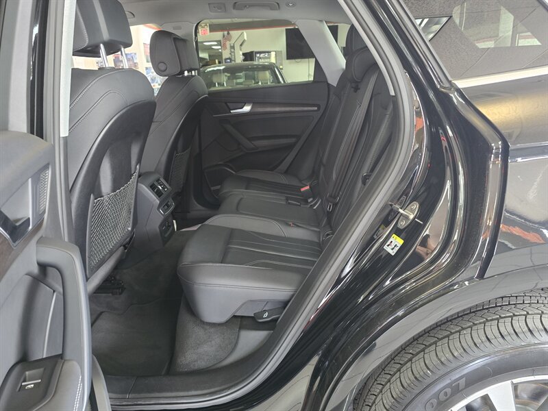 Used 2024 Audi Q5 2.0T Premium Plus AWD/4WD image 11