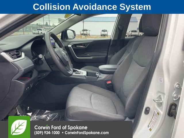 Used 2024 Toyota RAV4 XLE image 2