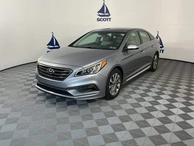 Used 2016 Hyundai Sonata Sport w/ Option Group 1V FWD image 3