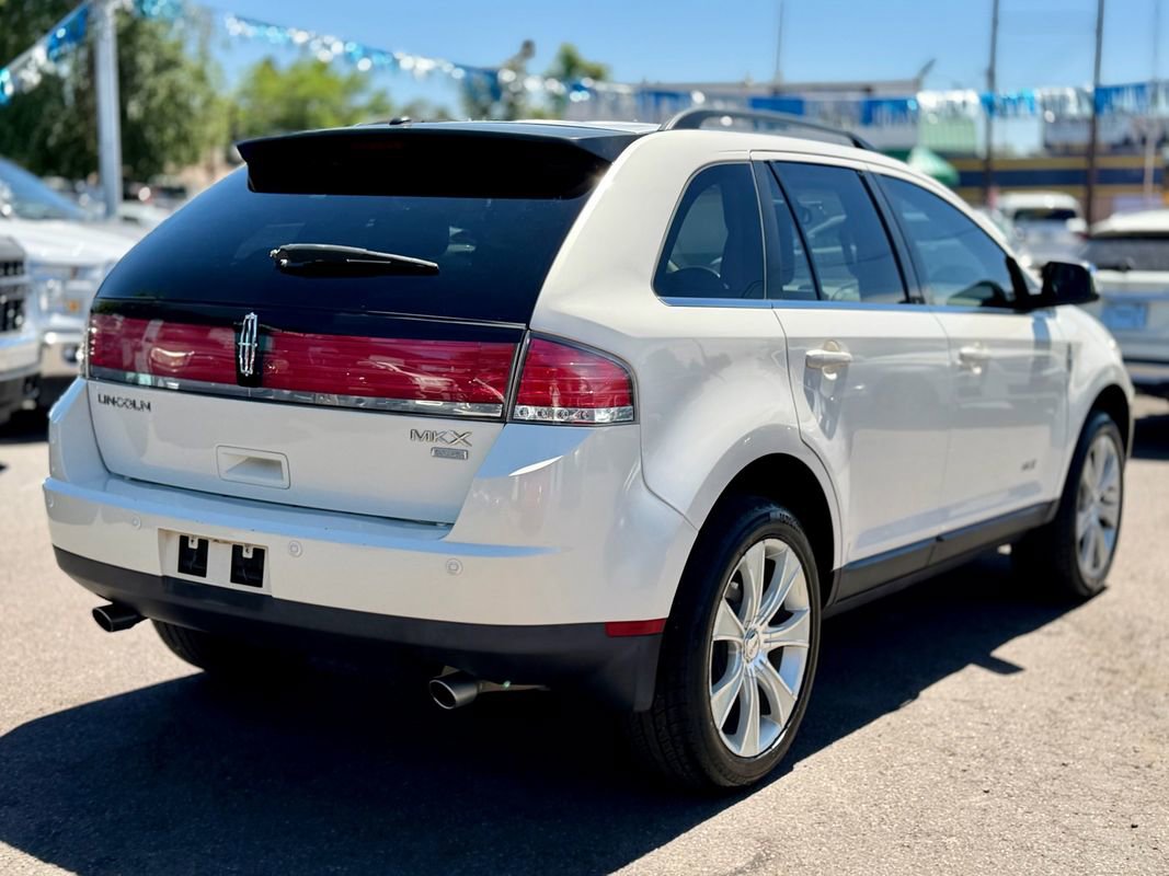 Used 2008 Lincoln MKX AWD image 2