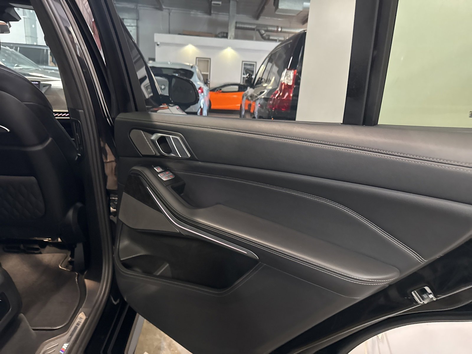 Used 2023 BMW X7 M60i w/ Executive Package image 32