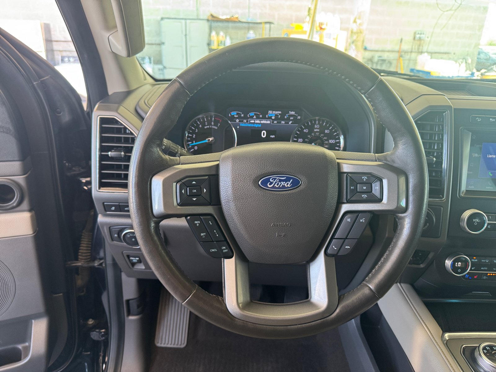 Used 2021 Ford Expedition XLT AWD/4WD image 15