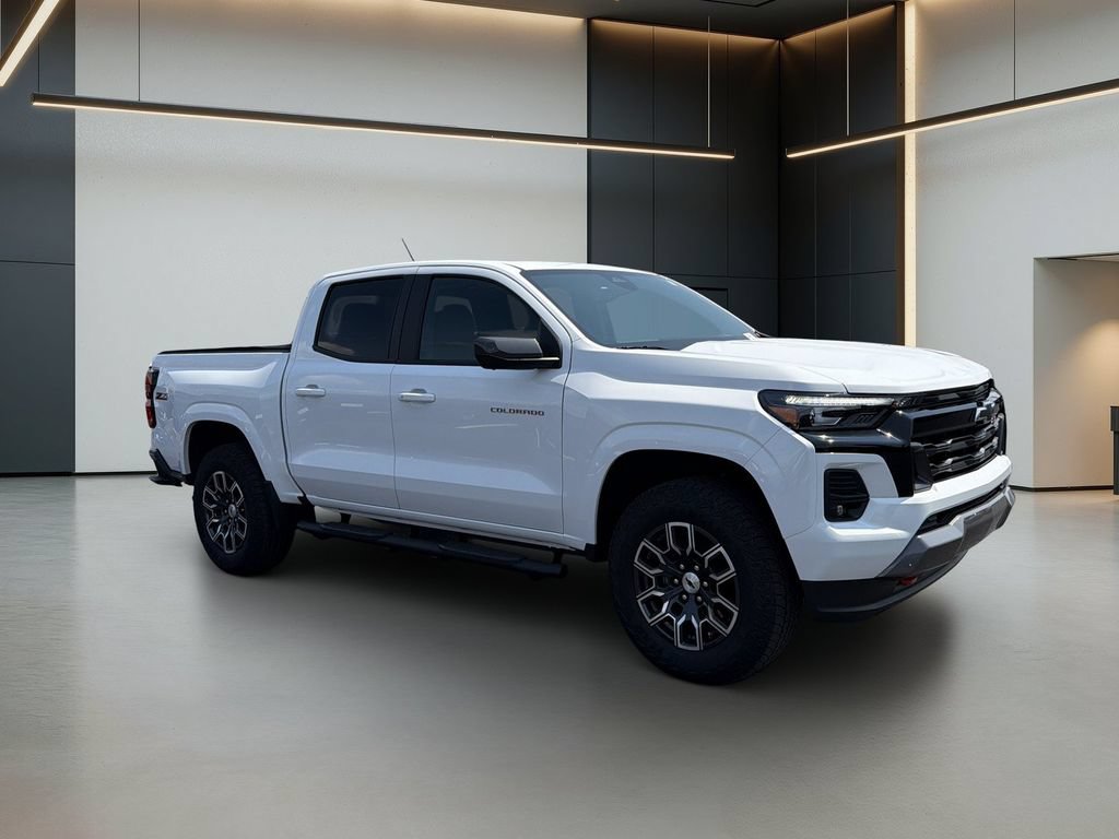 Certified 2025 Chevrolet Colorado Z71 w/ Technology Package AWD/4WD image 9
